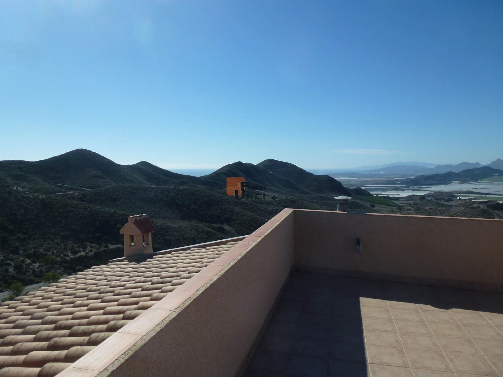 4 bedroom Finca/Country House for sale in Aguilas with garage - € 159,000 (Ref: 9650015)