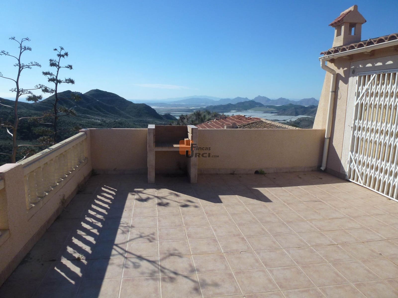 4 bedroom Finca/Country House for sale in Aguilas with garage - € 159,000 (Ref: 9650015)