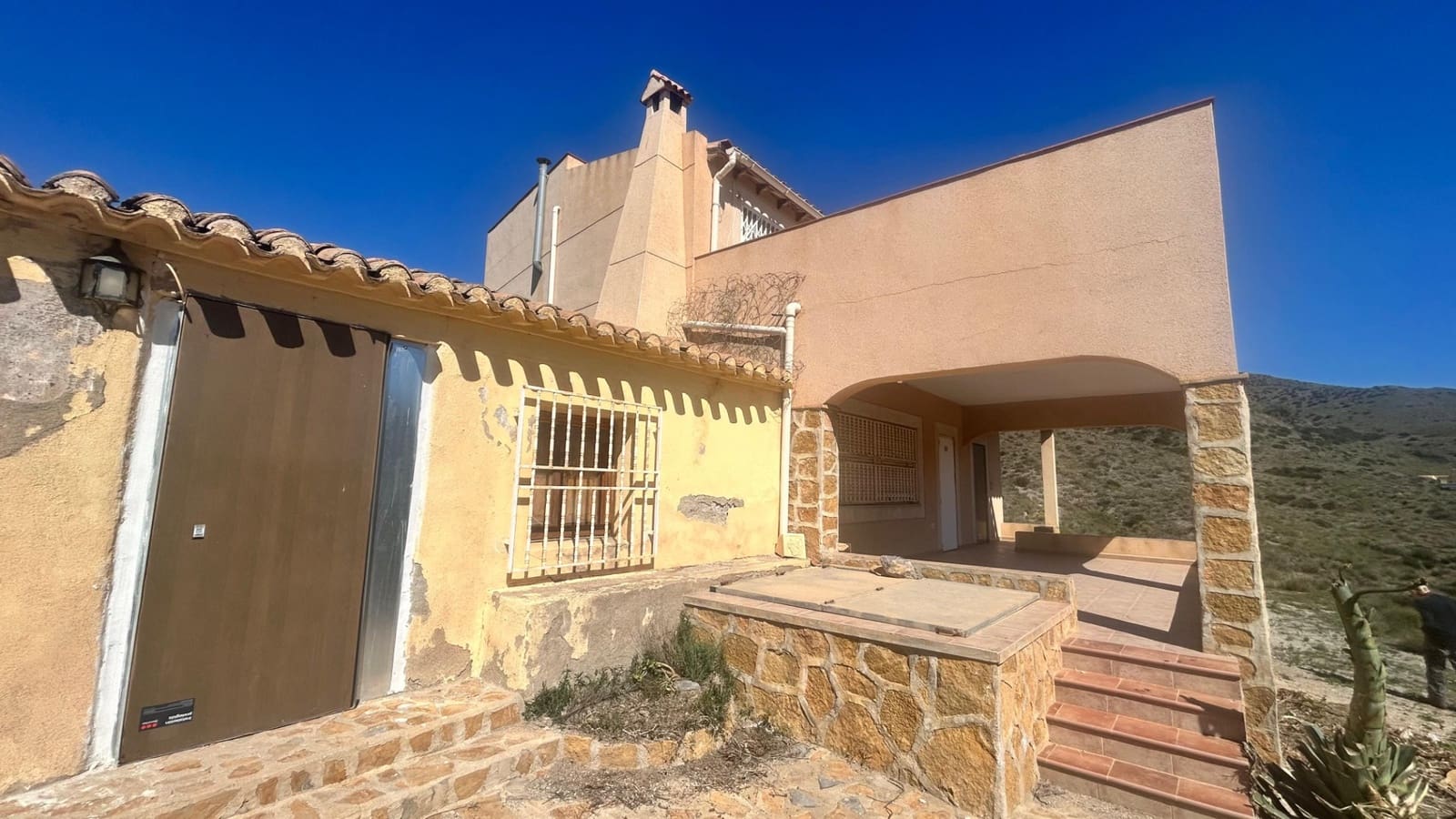 4 bedroom Finca/Country House for sale in Aguilas with garage - € 159,000 (Ref: 9650015)