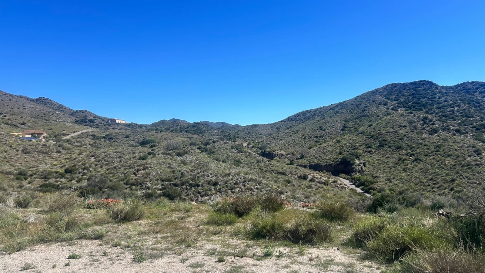 4 bedroom Finca/Country House for sale in Aguilas with garage - € 159,000 (Ref: 9650015)