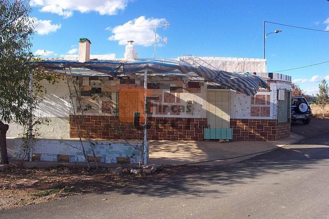 4 slaapkamer Finca/Landhuis te koop in Pulpi - € 115.000 (Ref: 9650021)