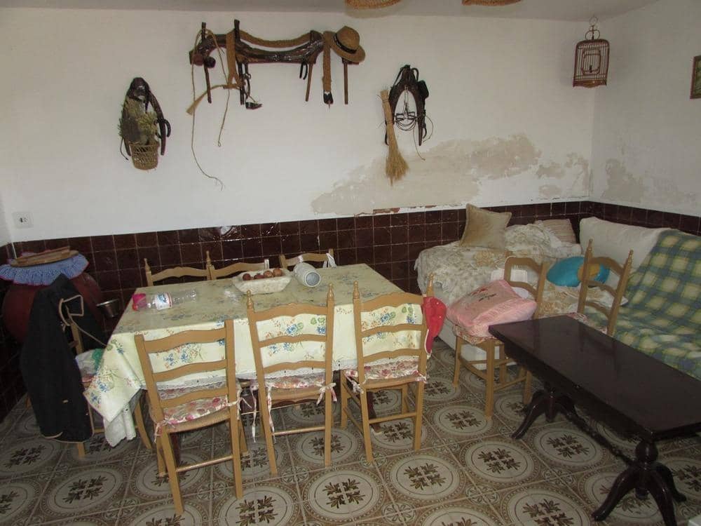 4 slaapkamer Finca/Landhuis te koop in Pulpi - € 115.000 (Ref: 9650021)