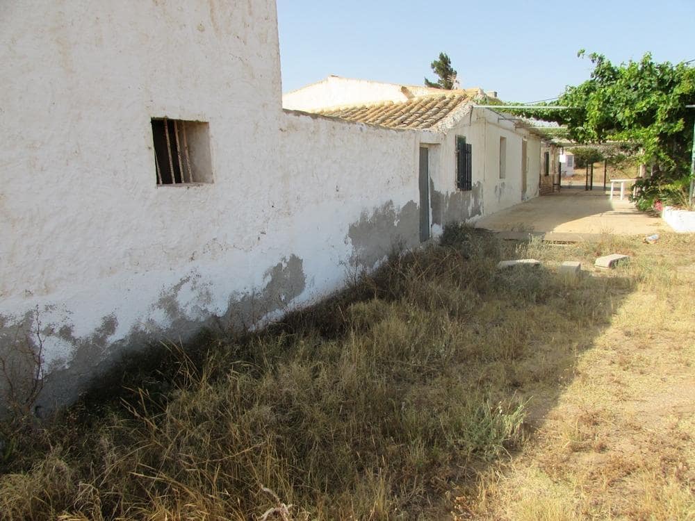 4 slaapkamer Finca/Landhuis te koop in Pulpi - € 115.000 (Ref: 9650021)