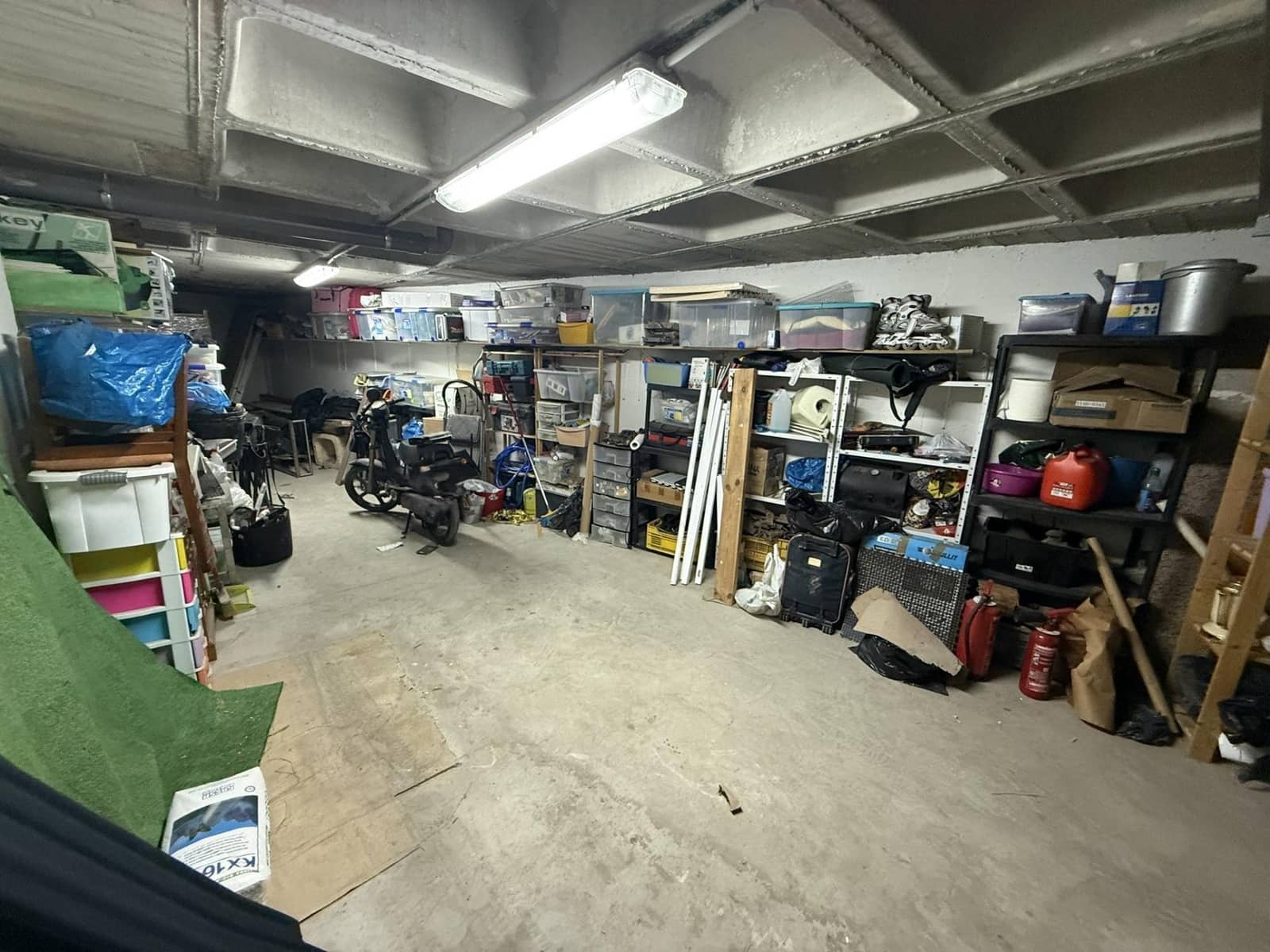 Garage for sale in Aguilas - € 42,000 (Ref: 9650036)