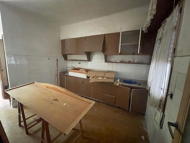 5 bedroom Villa for sale in Casco Antiguo, Aguilas - € 185,000 (Ref: 9650037)