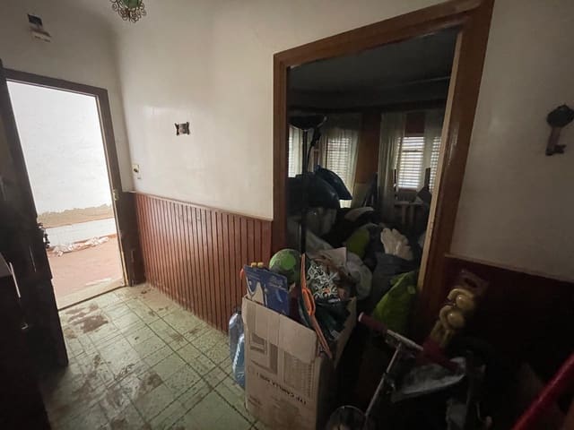 5 bedroom Villa for sale in Casco Antiguo, Aguilas - € 185,000 (Ref: 9650037)