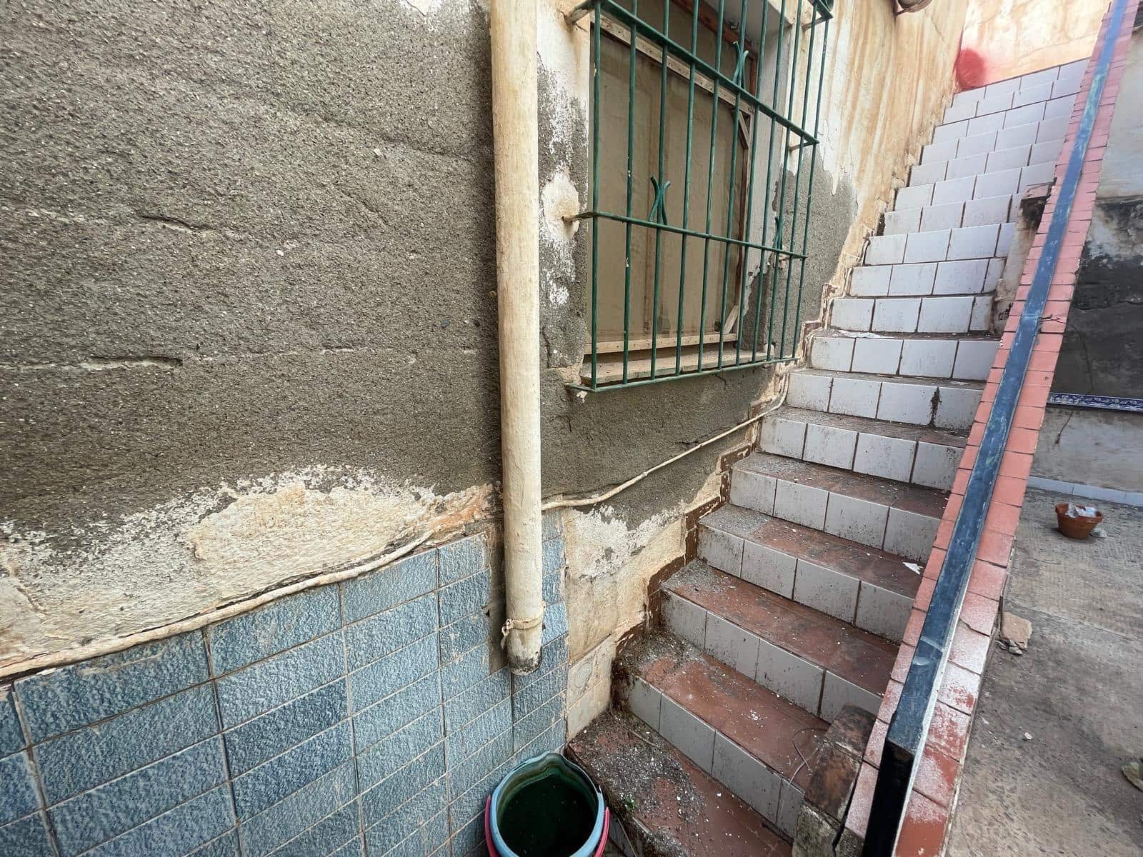 5 bedroom Villa for sale in Aguilas - € 185,000 (Ref: 9650037)