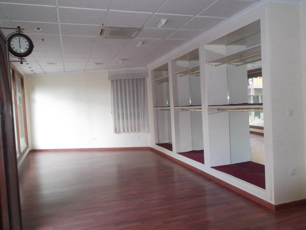 Kommersiell att hyra i Aguilas - 600 € (Ref: 9650068)