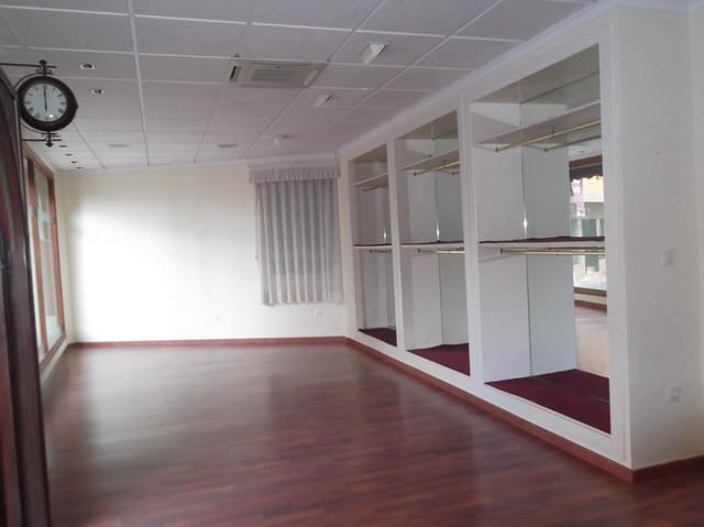 Kommersiell att hyra i Aguilas - 600 € (Ref: 9650068)