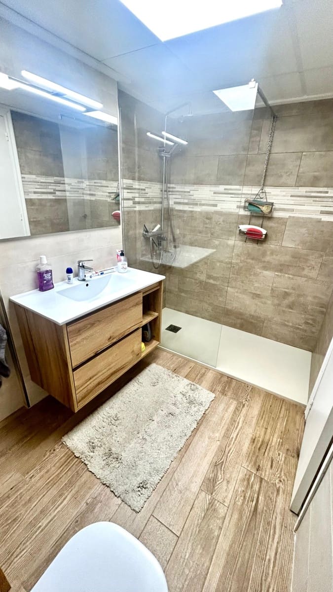 4 makuuhuone Asunto myytävänä paikassa Aguilas mukana uima-altaan 
autotalli - 385 000 € (Ref: 9679823)