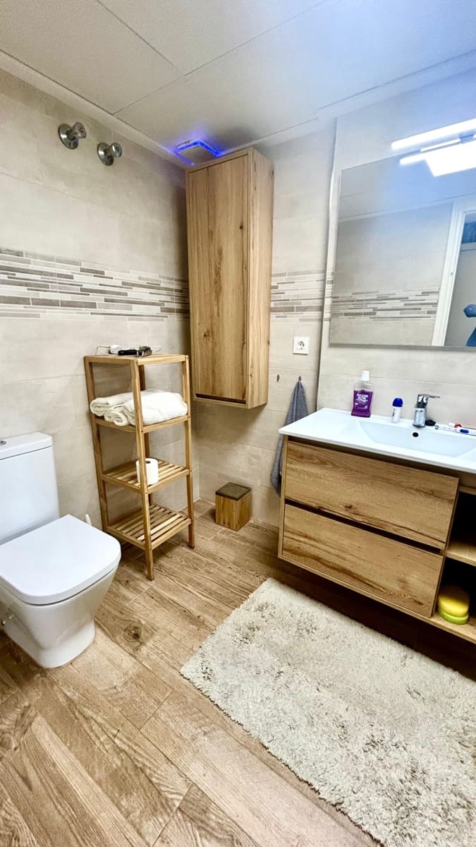 4 makuuhuone Asunto myytävänä paikassa Aguilas mukana uima-altaan 
autotalli - 385 000 € (Ref: 9679823)