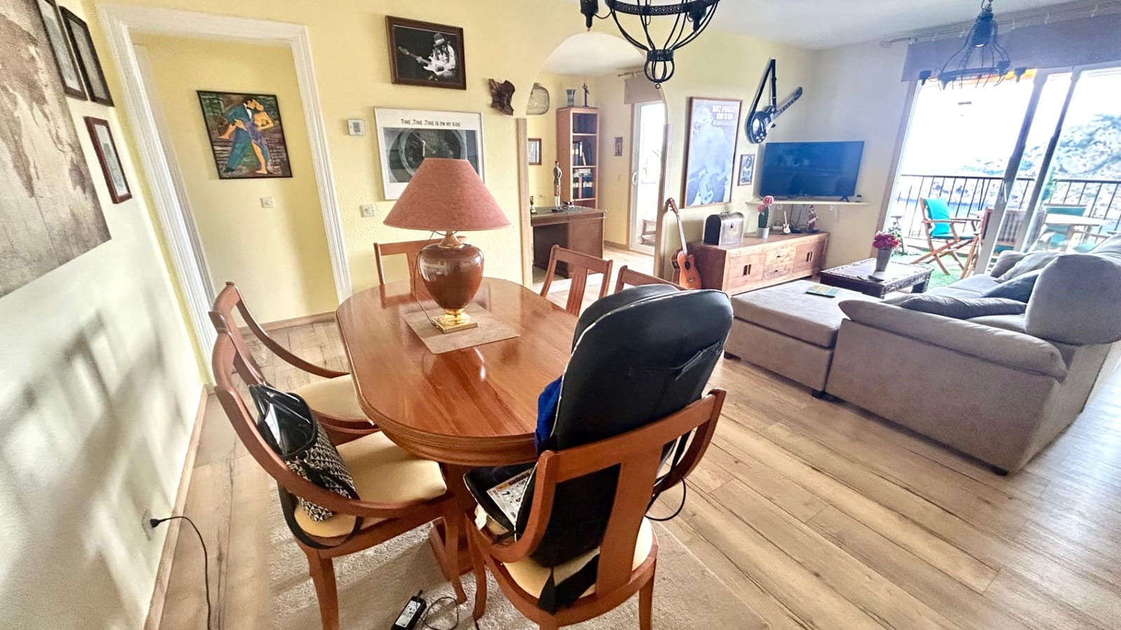 4 makuuhuone Asunto myytävänä paikassa Aguilas mukana uima-altaan 
autotalli - 385 000 € (Ref: 9679823)