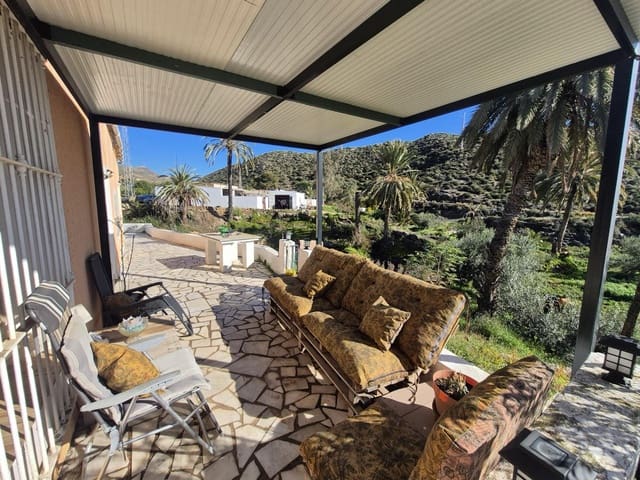 4 soveværelse Finca/Landehus til salg i Pulpí med swimmingpool garage - € 350.000 (Ref: 9690566)