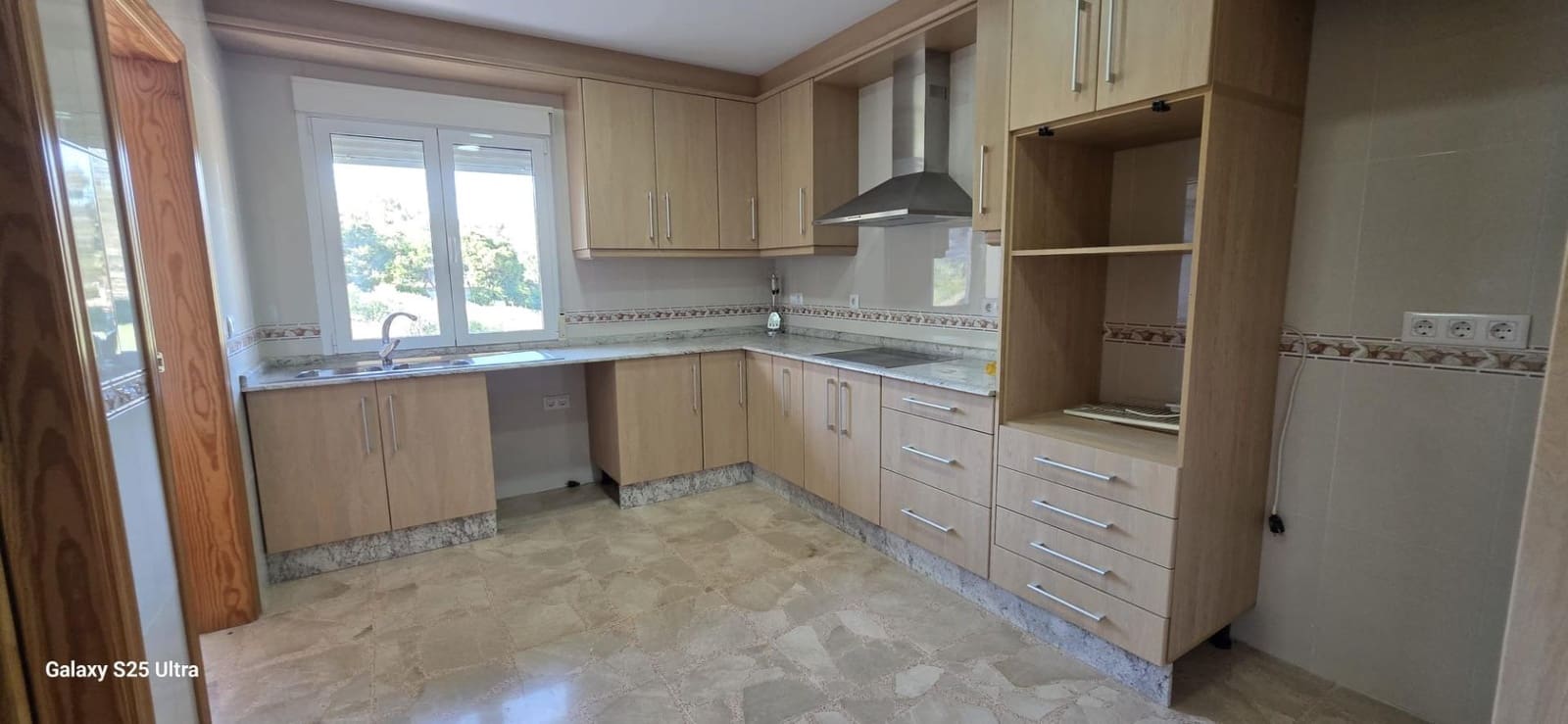 5 quarto Moradia para venda em Calabardina com garagem - 475 000 € (Ref: 9747876)