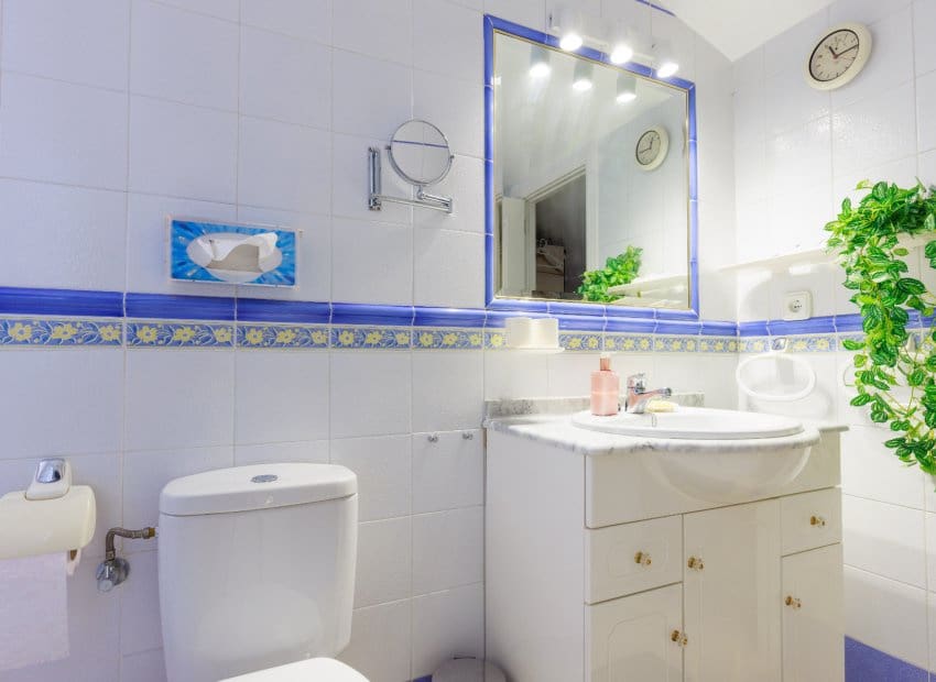 3 bedroom Villa for sale in Villamartin with pool garage - € 374,900 (Ref: 10051965)