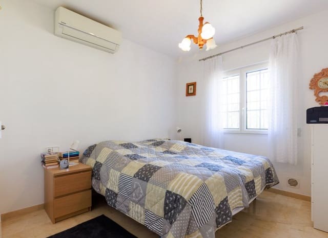 3 bedroom Villa for sale in Villamartin, Orihuela with pool garage - € 374,900 (Ref: 10051965)
