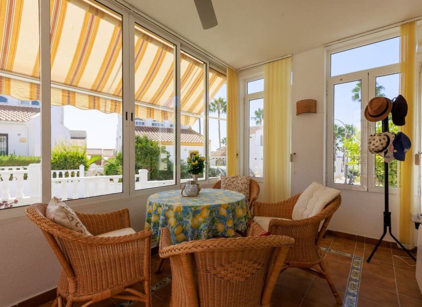 3 bedroom Villa for sale in Villamartin with pool garage - € 374,900 (Ref: 10051965)