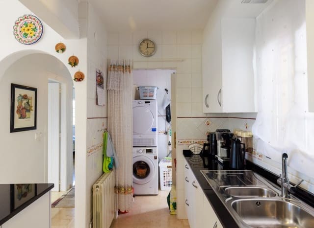 3 bedroom Villa for sale in Villamartin, Orihuela with pool garage - € 374,900 (Ref: 10051965)
