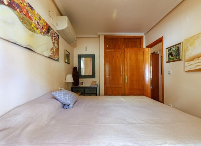 2 quarto Bungalow para venda em Villamartin, Orihuela com piscina garagem - 145 000 € (Ref: 10060983)