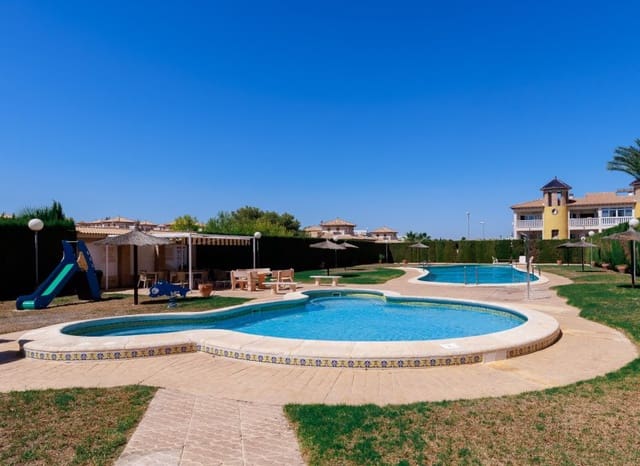 2 quarto Bungalow para venda em Villamartin, Orihuela com piscina garagem - 145 000 € (Ref: 10060983)