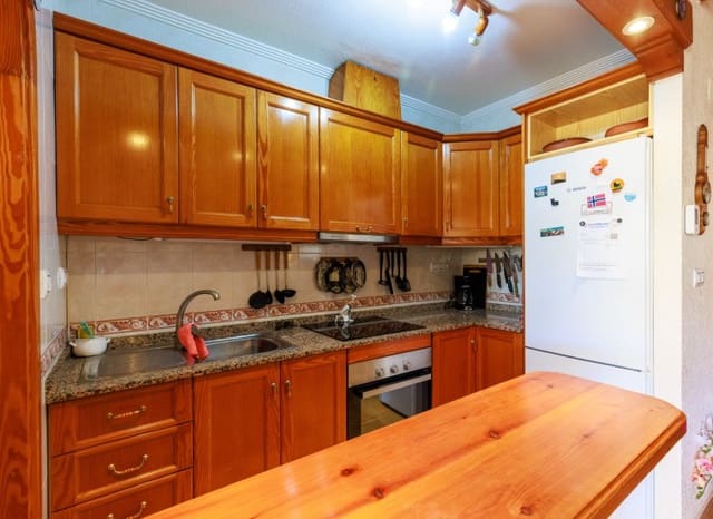 2 quarto Bungalow para venda em Villamartin, Orihuela com piscina garagem - 145 000 € (Ref: 10060983)
