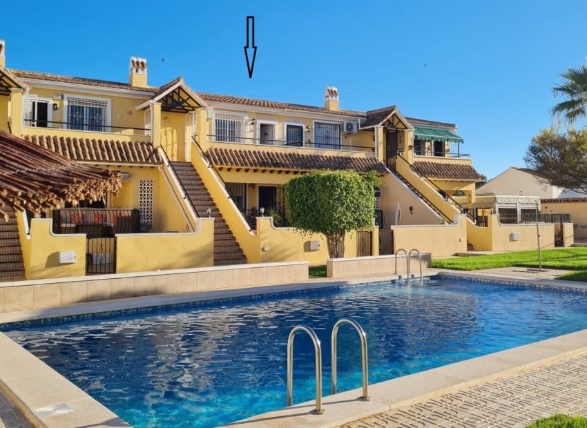 2 quarto Penthouse para venda em Campoamor com piscina - 129 950 € (Ref: 10101000)