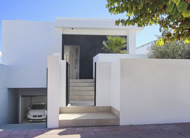 4 slaapkamer Villa te koop in Ciudad Quesada, Rojales met zwembad garage - € 824.500 (Ref: 10131898)