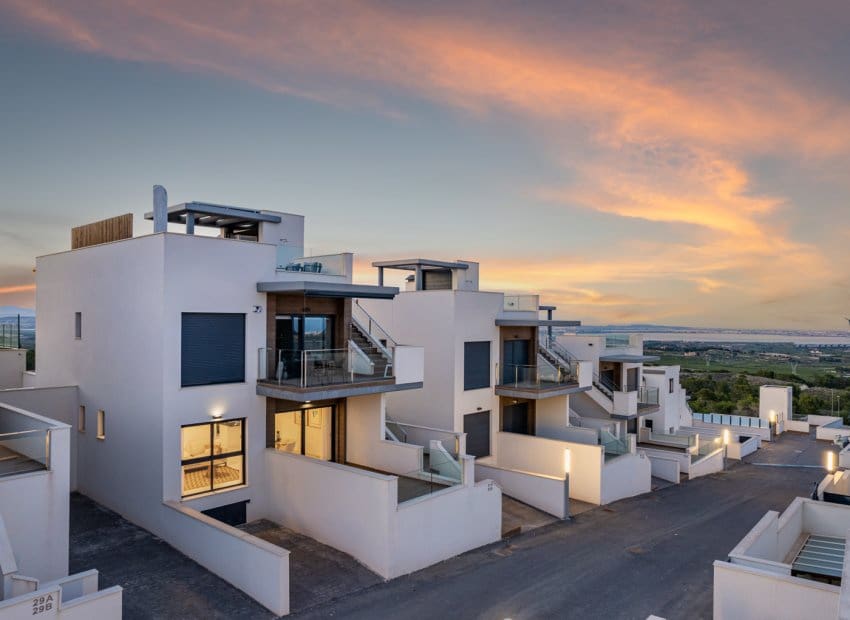 3 soveværelse Lejlighed til salg i San Miguel de Salinas med swimmingpool - € 399.000 (Ref: 10131910)
