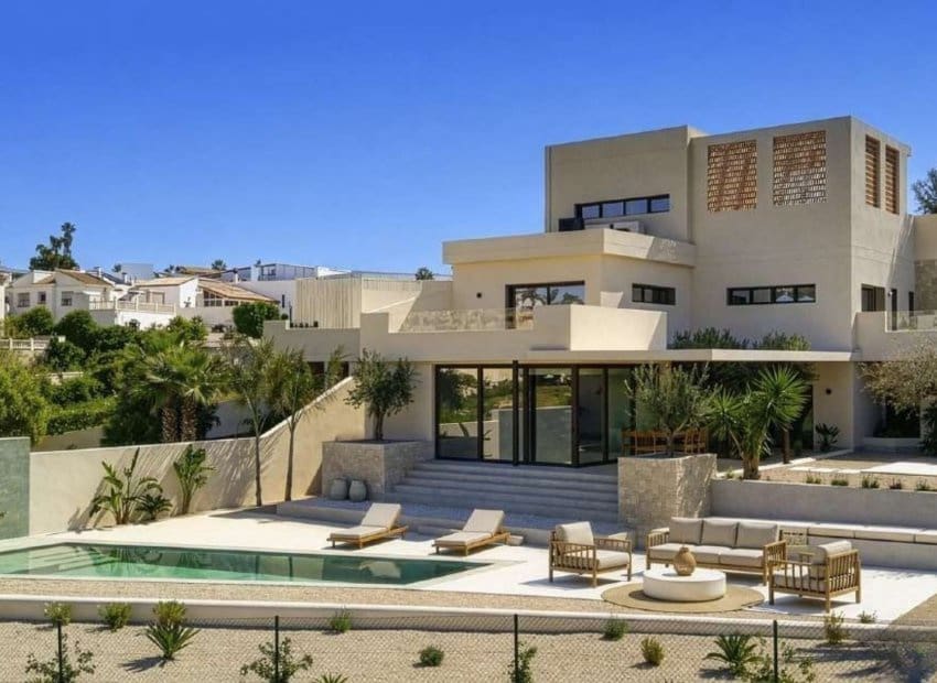 4 Zimmer Villa zu verkaufen in La Marina mit Pool Garage - 1.497.750 € (Ref: 10131911)