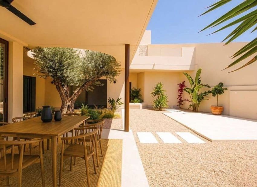 4 Zimmer Villa zu verkaufen in La Marina mit Pool Garage - 1.497.750 € (Ref: 10131911)