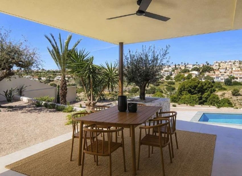 4 Zimmer Villa zu verkaufen in La Marina mit Pool Garage - 1.497.750 € (Ref: 10131911)