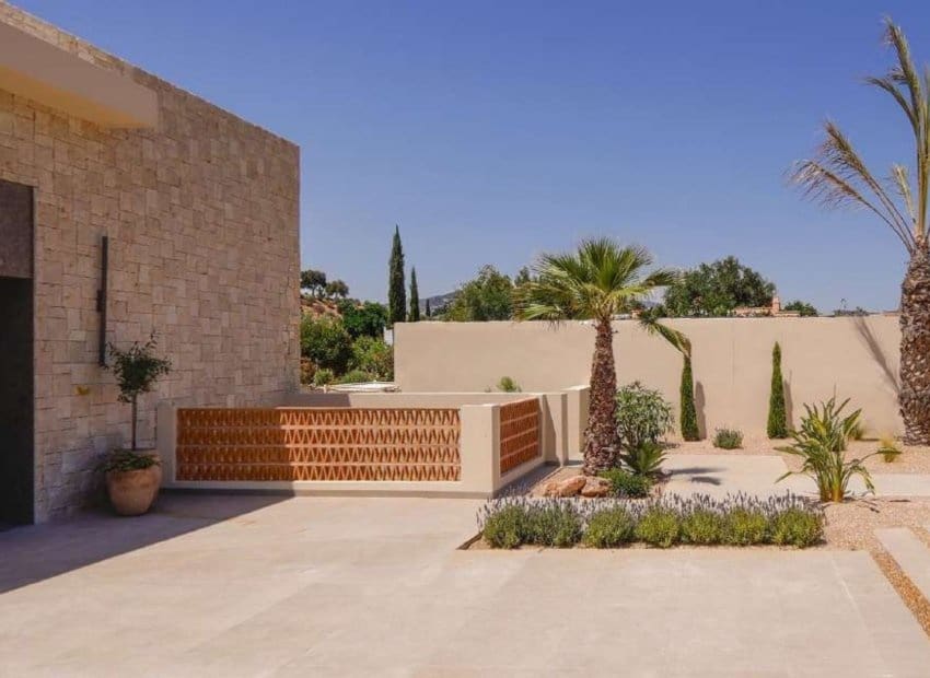 4 Zimmer Villa zu verkaufen in La Marina mit Pool Garage - 1.497.750 € (Ref: 10131911)