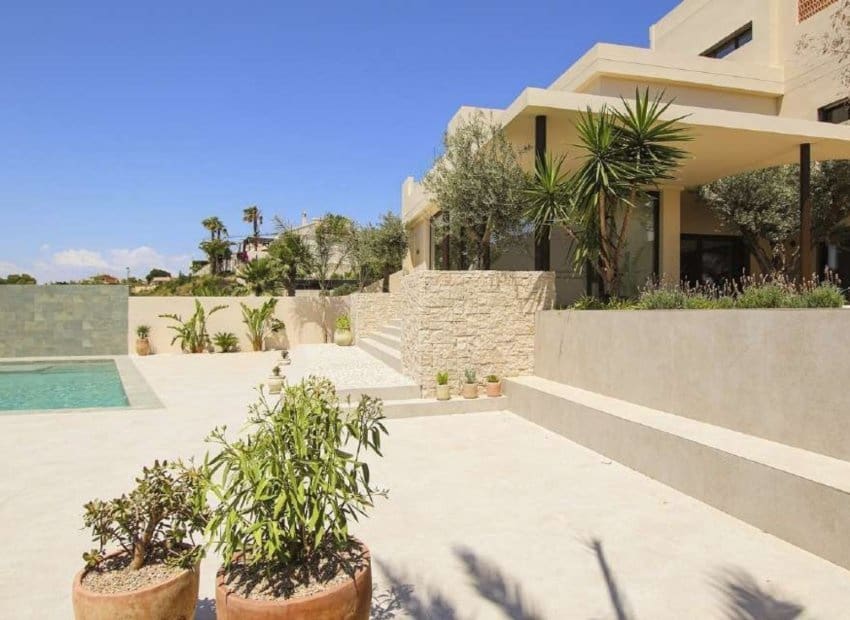 4 Zimmer Villa zu verkaufen in La Marina mit Pool Garage - 1.497.750 € (Ref: 10131911)