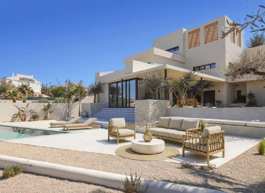 4 Zimmer Villa zu verkaufen in La Marina mit Pool Garage - 1.497.750 € (Ref: 10131911)