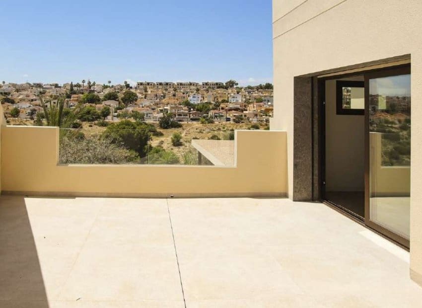 4 Zimmer Villa zu verkaufen in La Marina mit Pool Garage - 1.497.750 € (Ref: 10131911)