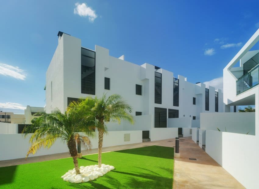 3 bedroom Apartment for sale in Pilar de la Horadada with pool garage - € 335,000 (Ref: 10131922)