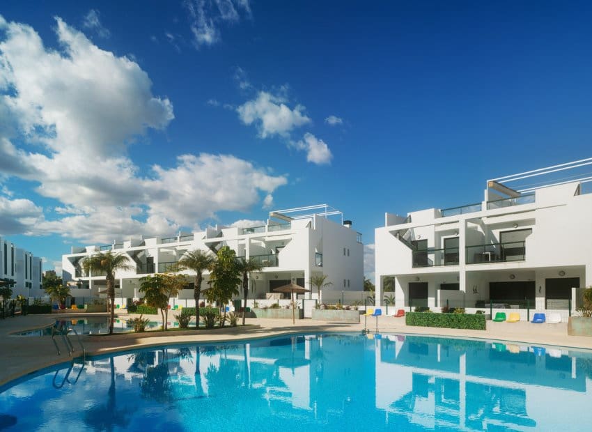3 bedroom Apartment for sale in Pilar de la Horadada with pool garage - € 335,000 (Ref: 10131922)