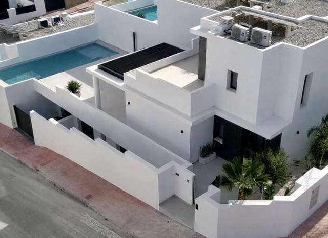 5 camera da letto Villa in vendita in Ciudad Quesada, Rojales con piscina garage - 819.500 € (Rif: 10131929)