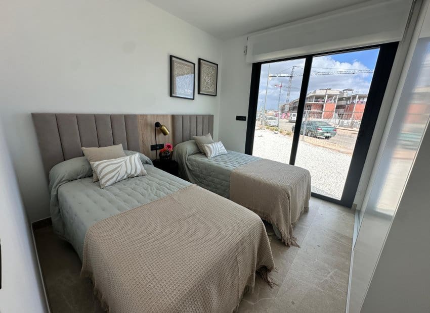 3 soverom Leilighet til salgs i Los Alcazares med svømmebasseng garasje - € 379 000 (Ref: 10131931)