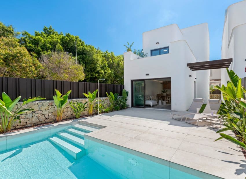 3 soveværelse Villa til salg i Pilar de la Horadada med swimmingpool - € 559.900 (Ref: 10131932)