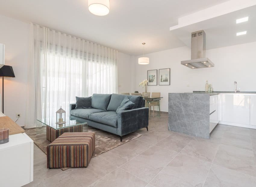 3 soveværelse Lejlighed til salg i Torrevieja med swimmingpool - € 350.000 (Ref: 10131946)