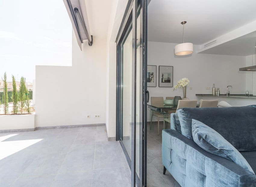 3 soveværelse Lejlighed til salg i Torrevieja med swimmingpool - € 350.000 (Ref: 10131946)