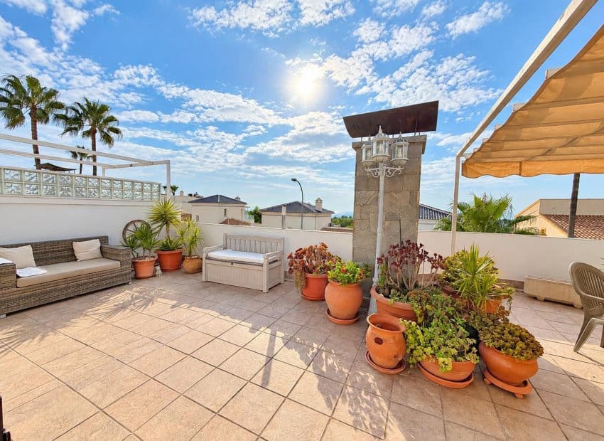 3 soveværelse Villa til salg i Orihuela Costa med swimmingpool - € 479.995 (Ref: 10131958)