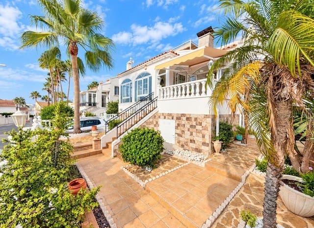 Chalet de 3 habitaciones en Lomas de Cabo Roig - Los Dolses, Orihuela en venta con piscina - 479.995 € (Ref: 10131958)