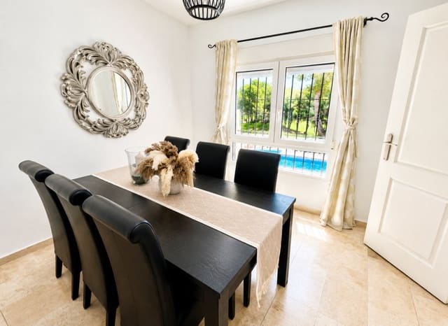 5 Zimmer Villa zu verkaufen in Las Ramblas Golf, Orihuela mit Pool - 639.000 € (Ref: 10131959)