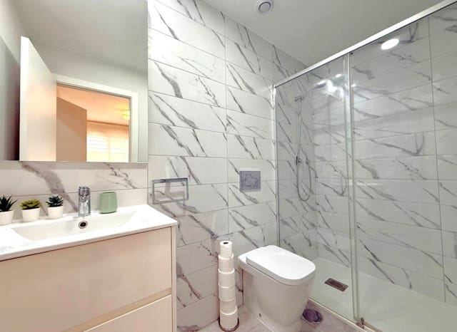 2 slaapkamer Appartement te koop in Villamartin, Orihuela met zwembad garage - € 249.000 (Ref: 10131960)