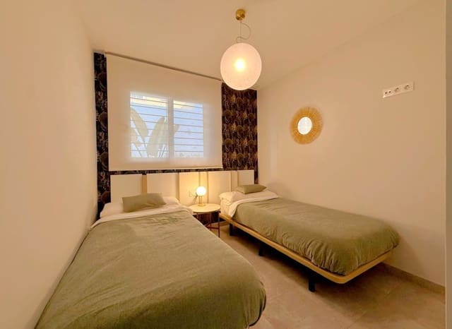 2 slaapkamer Appartement te koop in Villamartin, Orihuela met zwembad garage - € 249.000 (Ref: 10131960)
