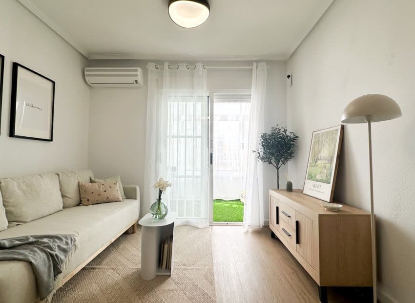 2 soverom Leilighet til salgs i Playa Flamenca med svømmebasseng - € 189 800 (Ref: 10131964)