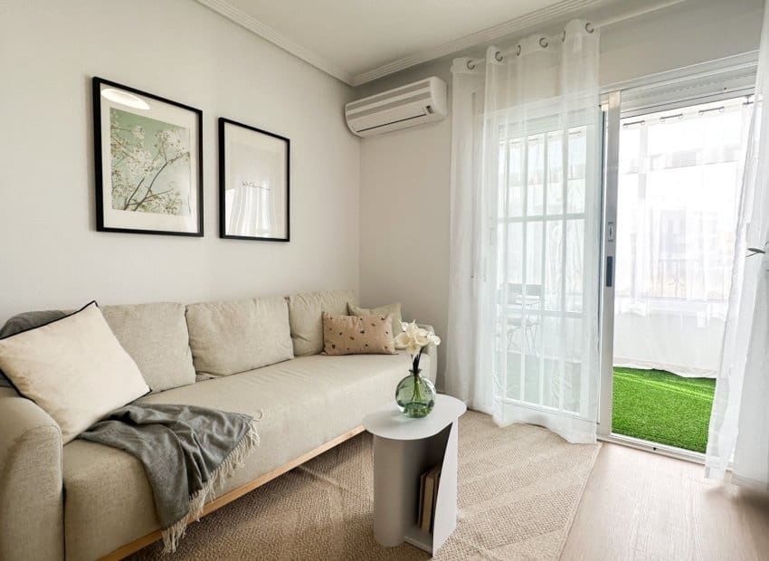 2 soverom Leilighet til salgs i Playa Flamenca med svømmebasseng - € 189 800 (Ref: 10131964)