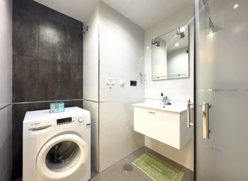 2 quarto Bungalow para venda em La Zenia com piscina garagem - 339 000 € (Ref: 10131965)